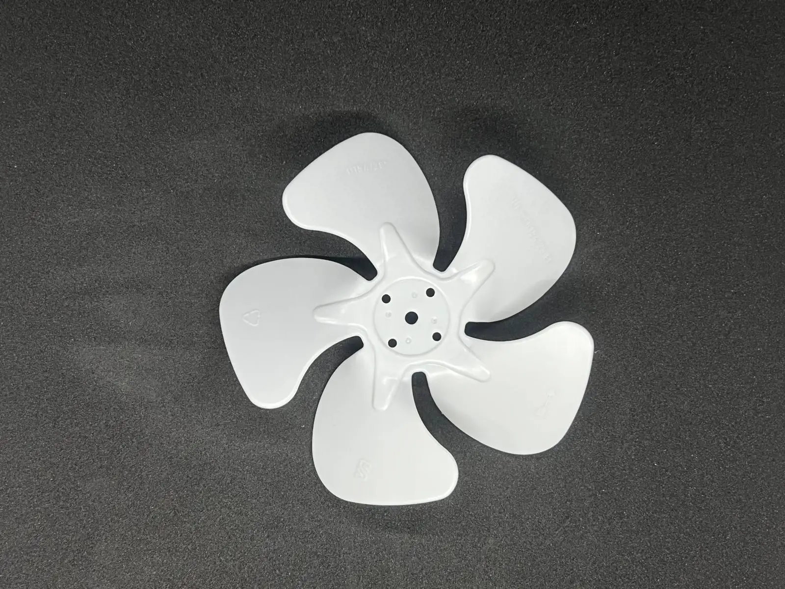 PLASTİK PERVANE 25cm